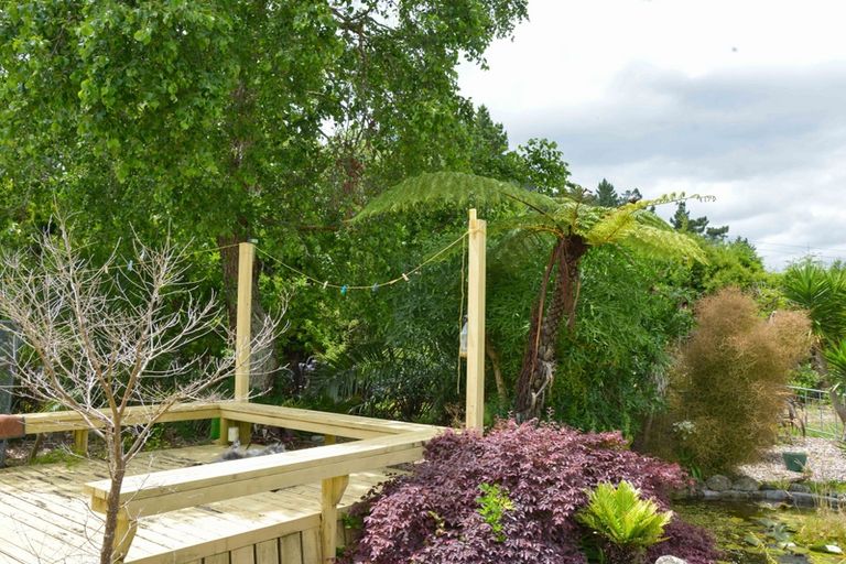 Photo of property in 202 Muriwai Valley Road, Muriwai, Waimauku, 0881