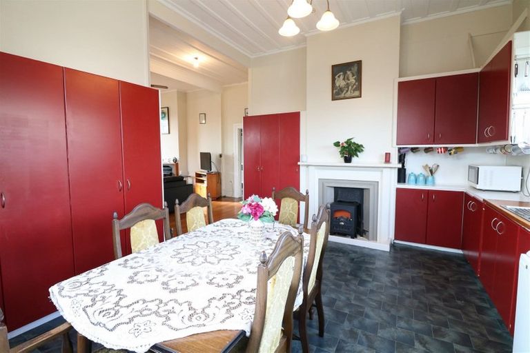 Photo of property in 2 Memorial Avenue, Parkside, Timaru, 7910