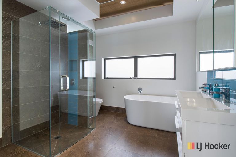 Photo of property in 5 Ian Place, Waihi Beach, 3611