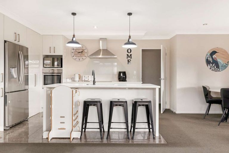 Photo of property in 1 Puketi Lane, Waiuku, 2123