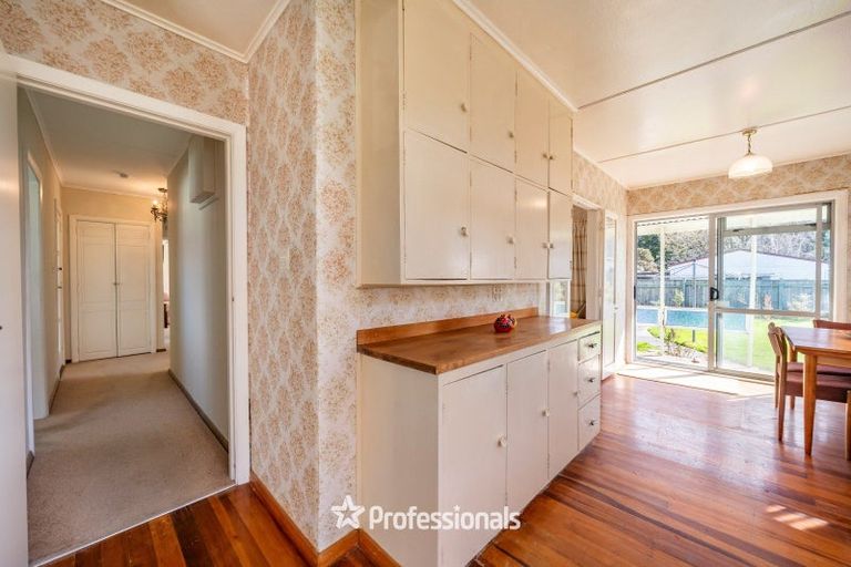 Photo of property in 17 Molesworth Street, Taita, Lower Hutt, 5011