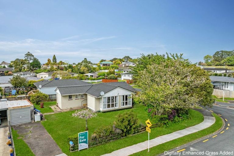 Photo of property in 11 Hamilton Drive, Waiuku, 2123