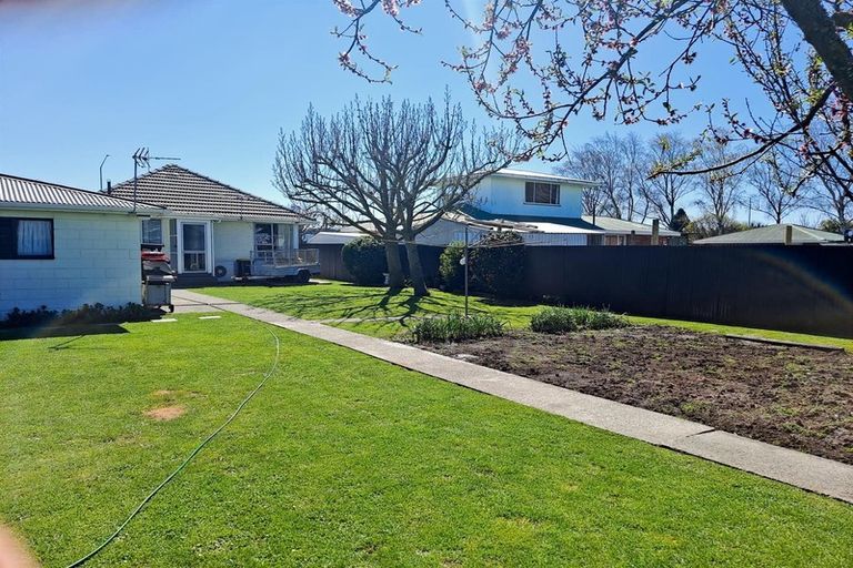 Photo of property in 695 Main South Road, Islington, Christchurch, 8042