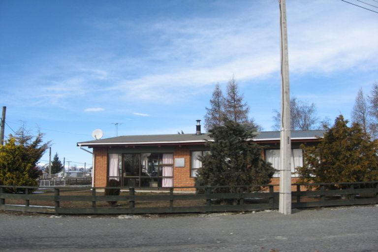 Photo of property in 6 Fraser Crescent, Twizel, 7901