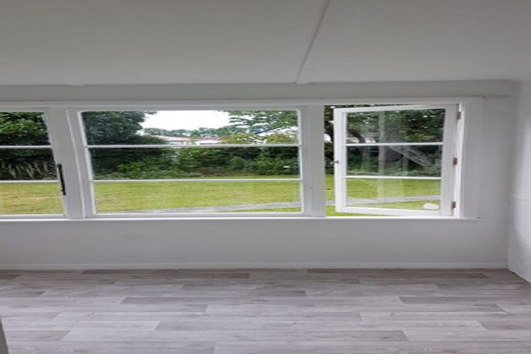 Photo of property in 24 Rewa Street, Takaro, Palmerston North, 4412