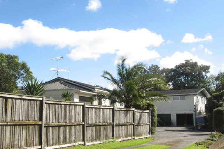 Photo of property in 1/8 Beldon Place, Pakuranga Heights, Auckland, 2010