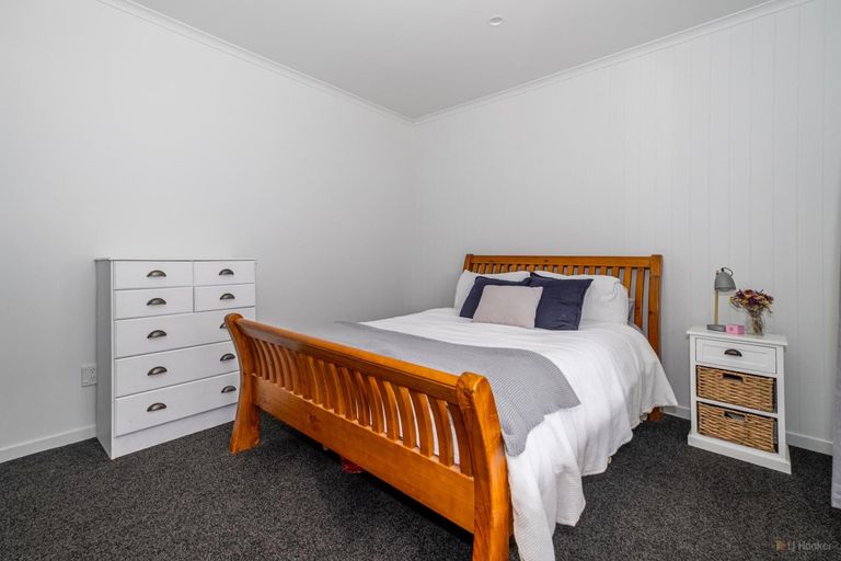 Photo of property in 17 Parsonage Road, Waimate, 7924