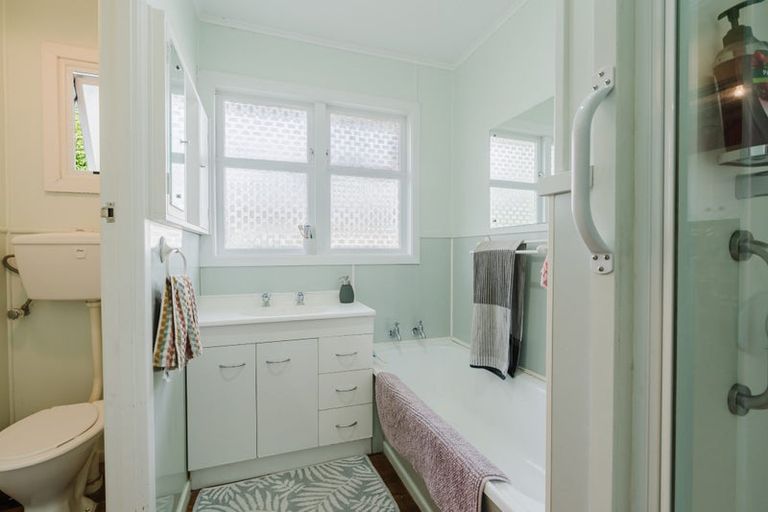 Photo of property in 1 Sunnyside Road, Nawton, Hamilton, 3200