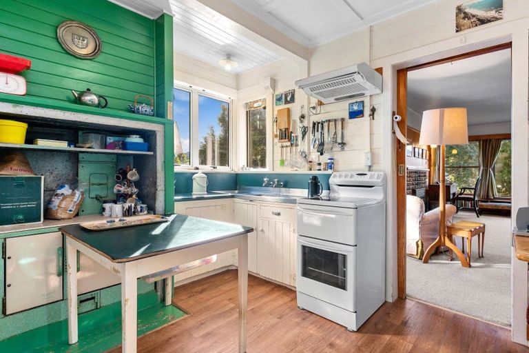 Photo of property in 43 Okareka Loop Road, Lake Okareka, Rotorua, 3076