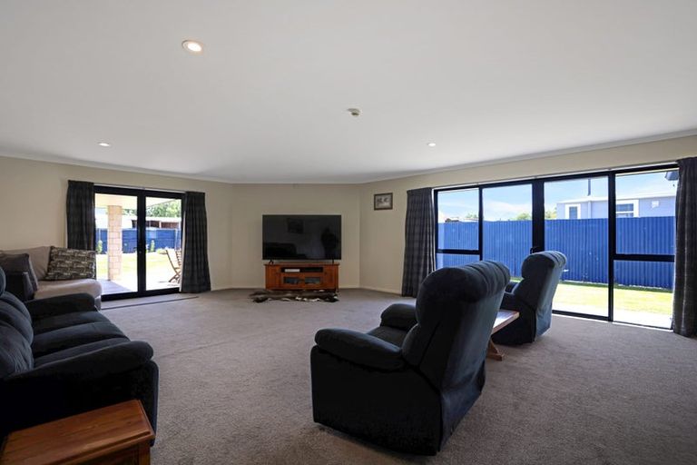 Photo of property in 22 Anne Street, Tinwald, Ashburton, 7700