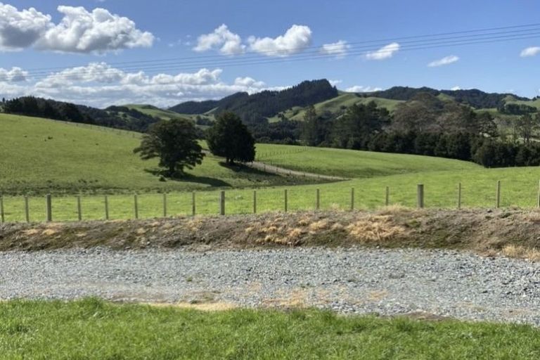 Photo of property in 1572b Millbrook Road, Taipuha, Paparoa, 0571