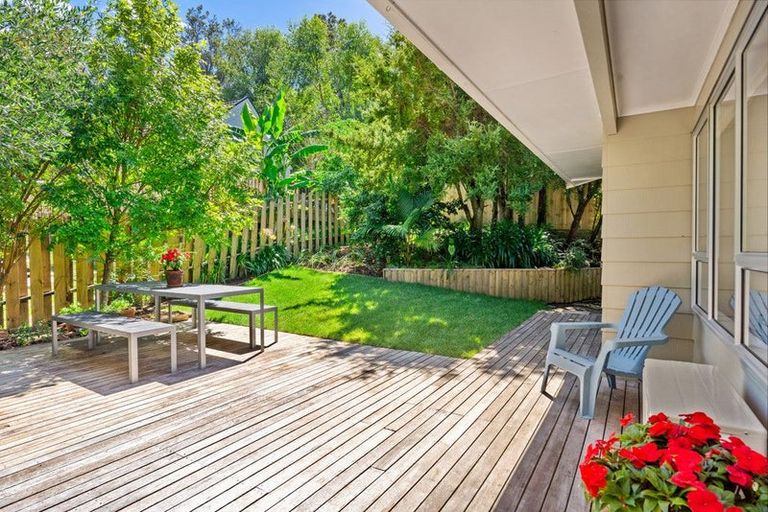 Photo of property in 14 Blundell Place, Chatswood, Auckland, 0626