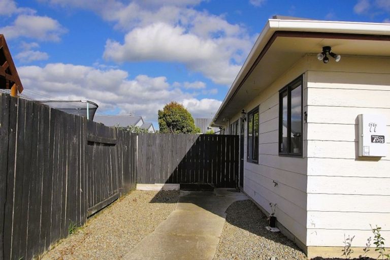 Photo of property in 77 Roberts Line, Kelvin Grove, Palmerston North, 4414