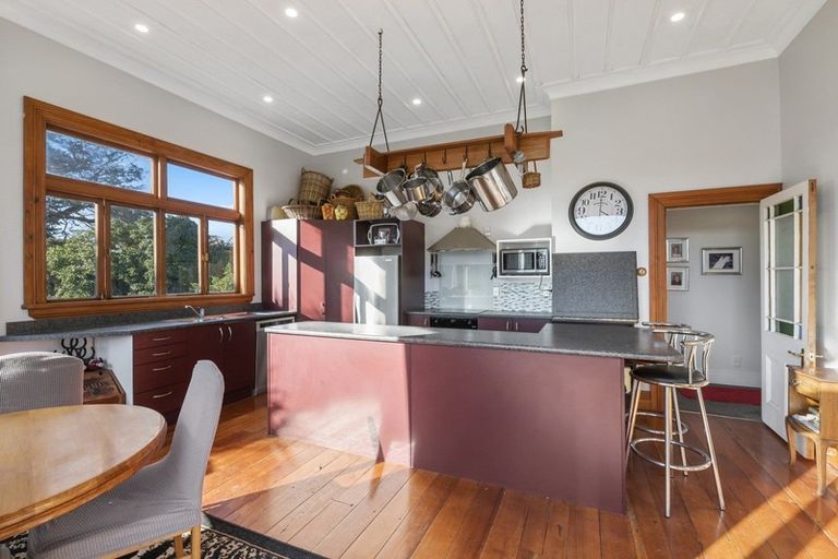 Photo of property in 98 Rangiuru Road, Otaki Beach, Otaki, 5512