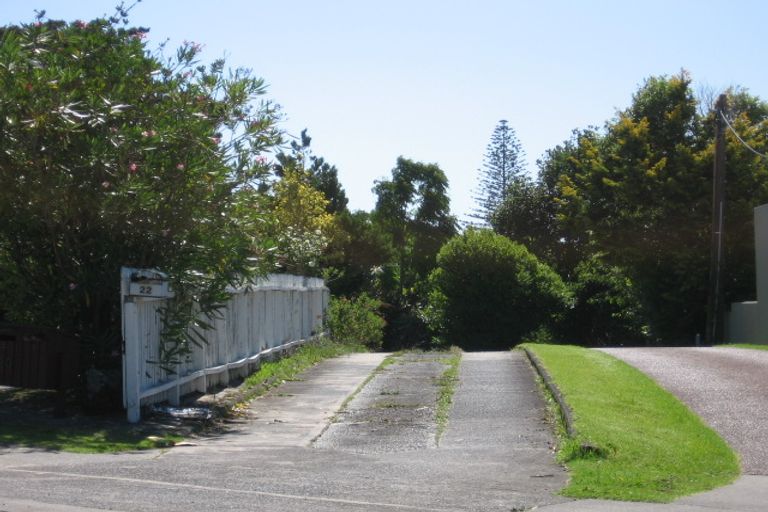 Photo of property in 22 Castor Bay Road, Castor Bay, Auckland, 0620