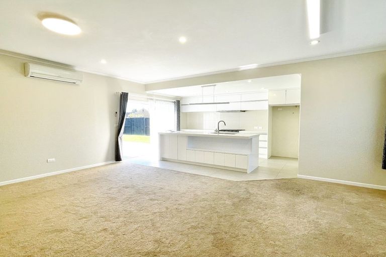 Photo of property in 54 Sirius Crescent, Rototuna North, Hamilton, 3210