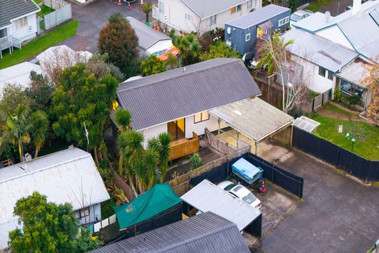 Photo of property in 3/17 Glen Road, Ranui, Auckland, 0612