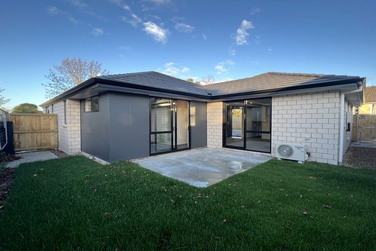 Photo of property in 2/41 Kenney Crescent, Fairfield, Hamilton, 3214