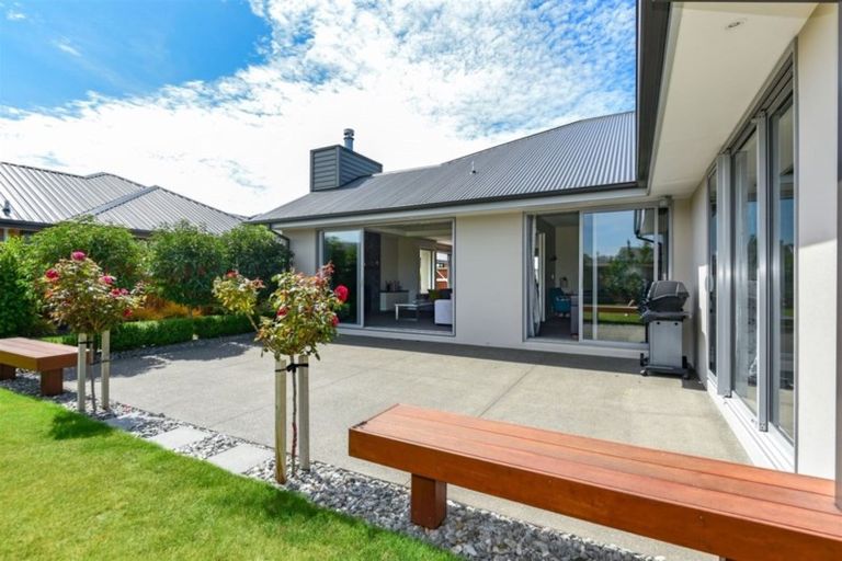 Photo of property in 12 Coachmans Road, Prebbleton, 7604