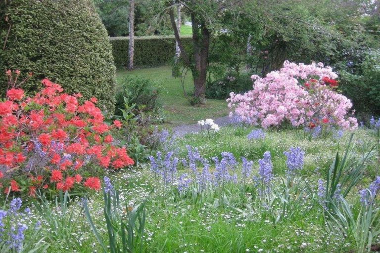 Photo of property in 10 Sandy Beach Road, Tinopai, 0593