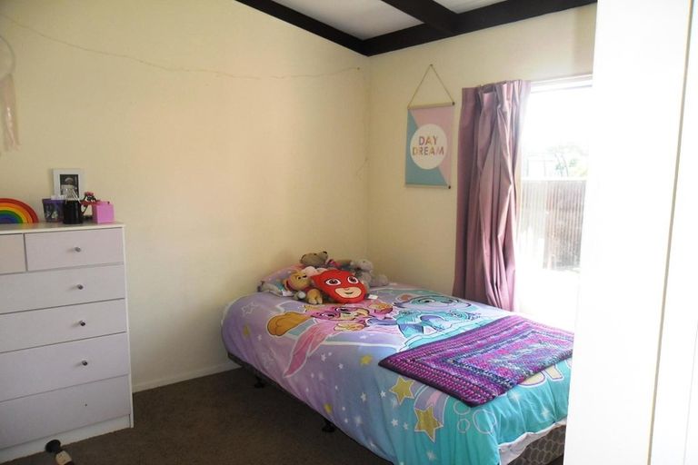 Photo of property in 6 Linwood Drive, Paraparaumu, 5032