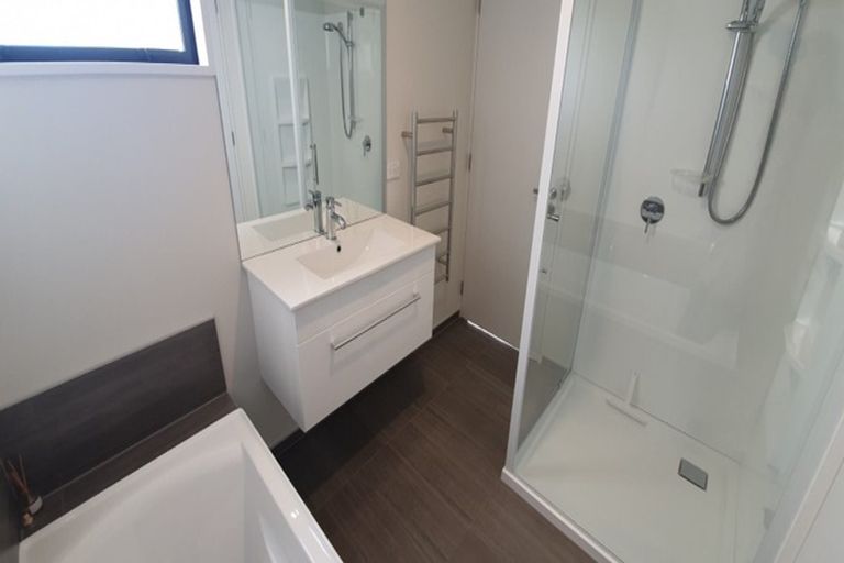 Photo of property in 20d Hewitts Road, Merivale, Christchurch, 8014