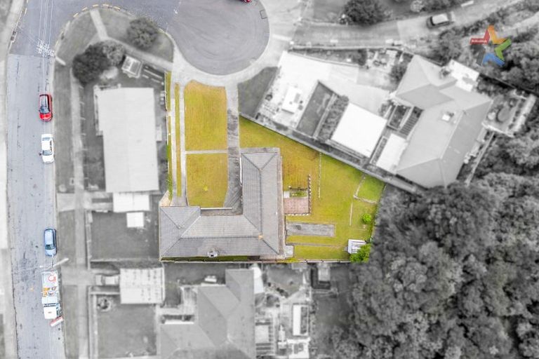 Photo of property in 72 Glen Road, Stokes Valley, Lower Hutt, 5019