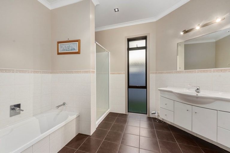 Photo of property in 29 Kokomo Key, Papamoa Beach, Papamoa, 3118