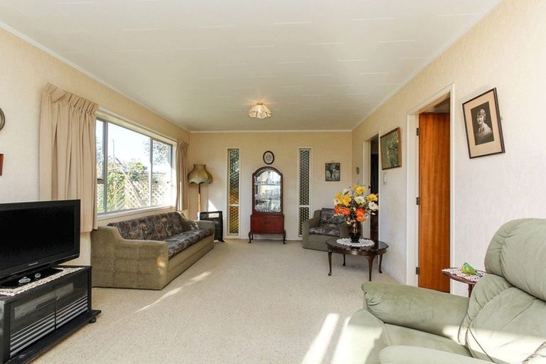 Photo of property in 3a Naumai Place, Spotswood, New Plymouth, 4310
