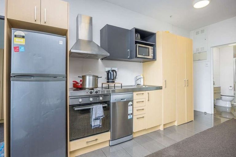 Photo of property in Twin Towers, 308/17 Putney Way, Manukau, Auckland, 2104