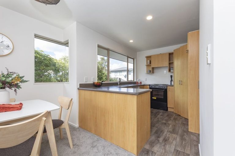 Photo of property in 140b Titirangi Road, New Lynn, Auckland, 0600