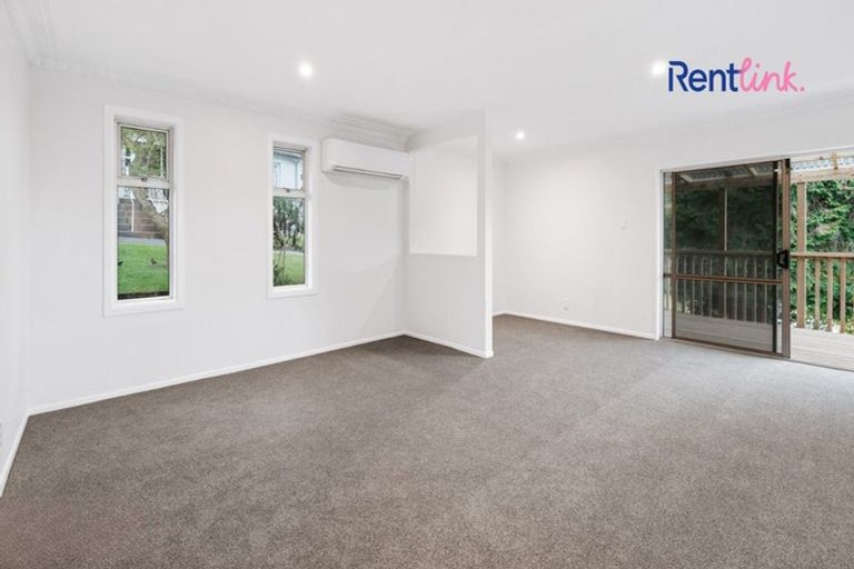 Photo of property in 8 Landview Road, Parkvale, Tauranga, 3112