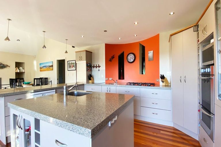 Photo of property in 34 Hayley Lane, East Tamaki Heights, Auckland, 2016