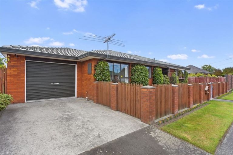 Photo of property in 19 Coronation Street, Spreydon, Christchurch, 8024