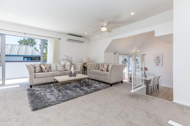 Photo of property in 1/57 James Evans Drive, Northcote, Auckland, 0627