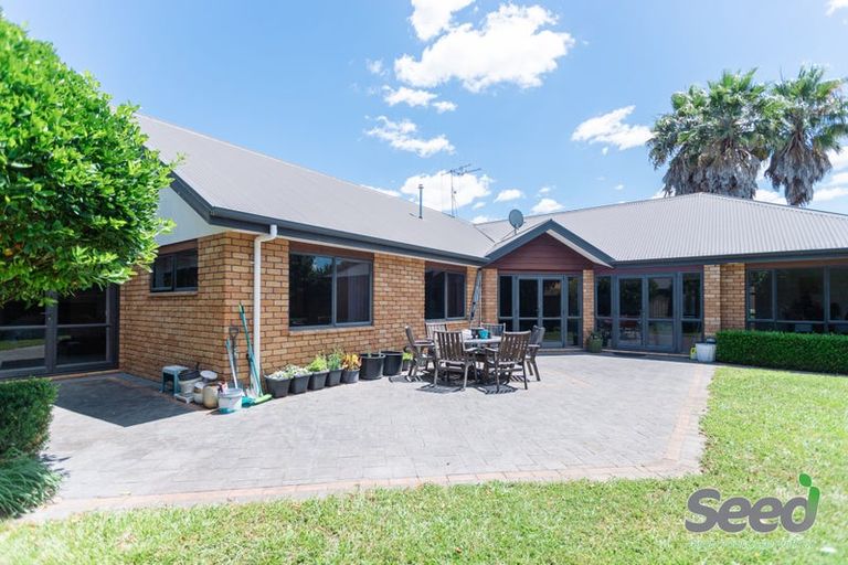 Photo of property in 12 Merlot Place, Rototuna, Hamilton, 3210