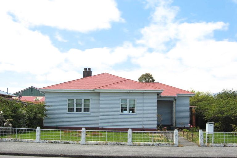 Photo of property in 127 Derby Street, Westport, 7825