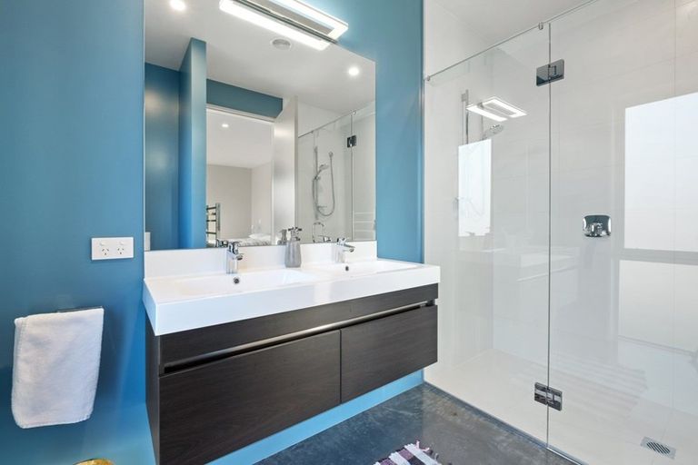 Photo of property in 23 Sapphire Spring Rise, Wanaka, 9305