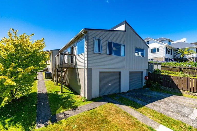 Photo of property in 35a Penryn Drive, Camborne, Porirua, 5026