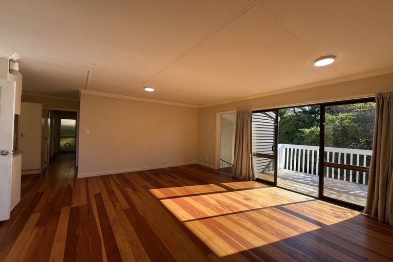 Photo of property in 40 Govett Avenue, Frankleigh Park, New Plymouth, 4310