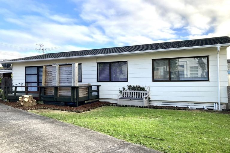 Photo of property in 1/94 Sturges Road, Henderson, Auckland, 0612