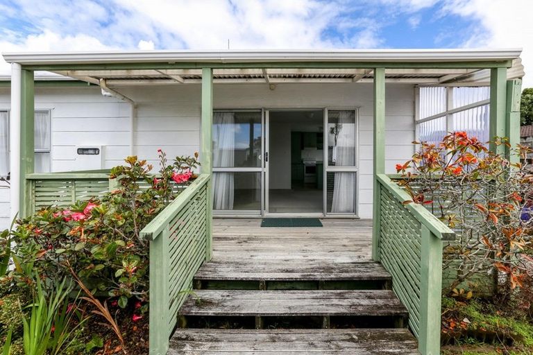 Photo of property in 1/6 Wicklow Place, Bell Block, New Plymouth, 4312