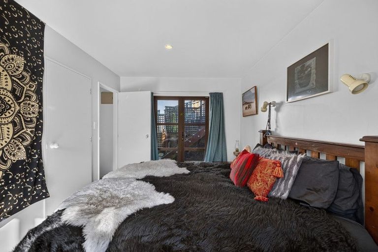 Photo of property in 5 Arawata Terrace, Fernhill, Queenstown, 9300