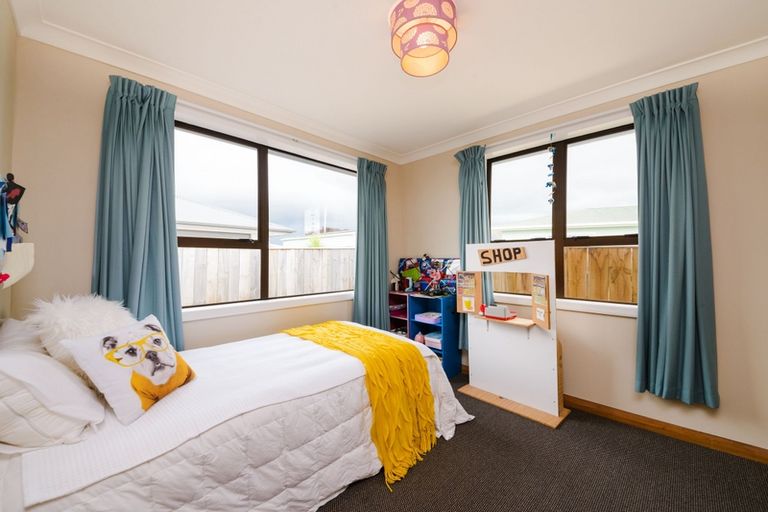 Photo of property in 73 Fairs Road, Milson, Palmerston North, 4414