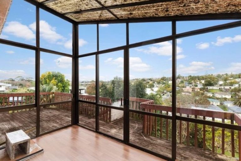 Photo of property in 16 Chequers Avenue, Glenfield, Auckland, 0629