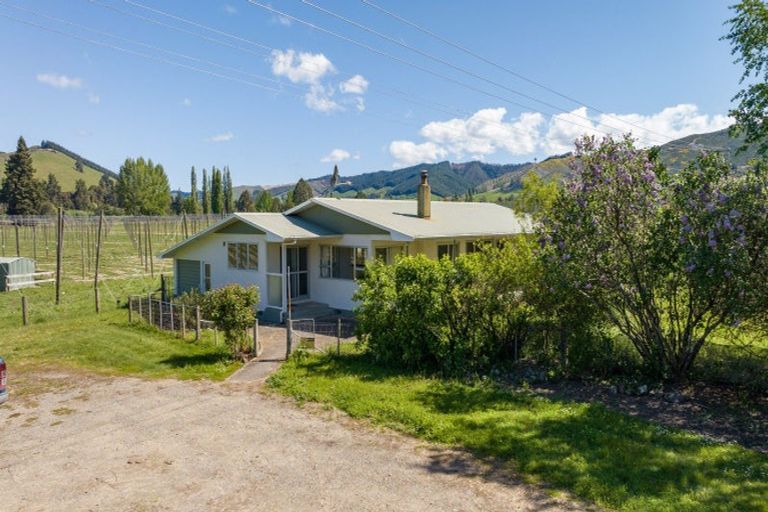 Photo of property in 23 Old School Road, Tapawera, Nelson, 7072