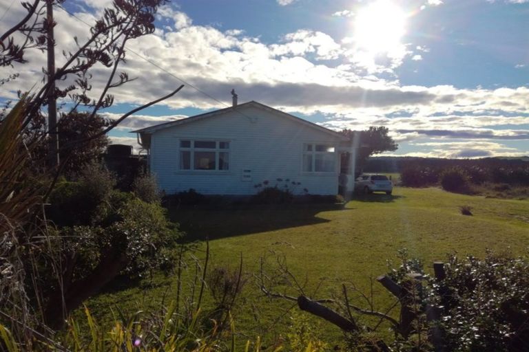 Photo of property in 858 Papatotara Road, Papatotara, Tuatapere, 9691