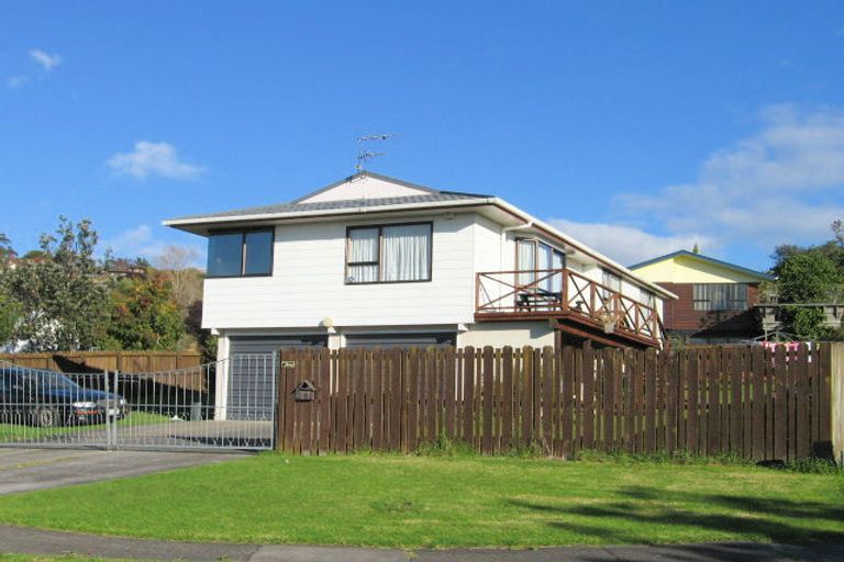 Photo of property in 19 Mataura Place, Clover Park, Auckland, 2019