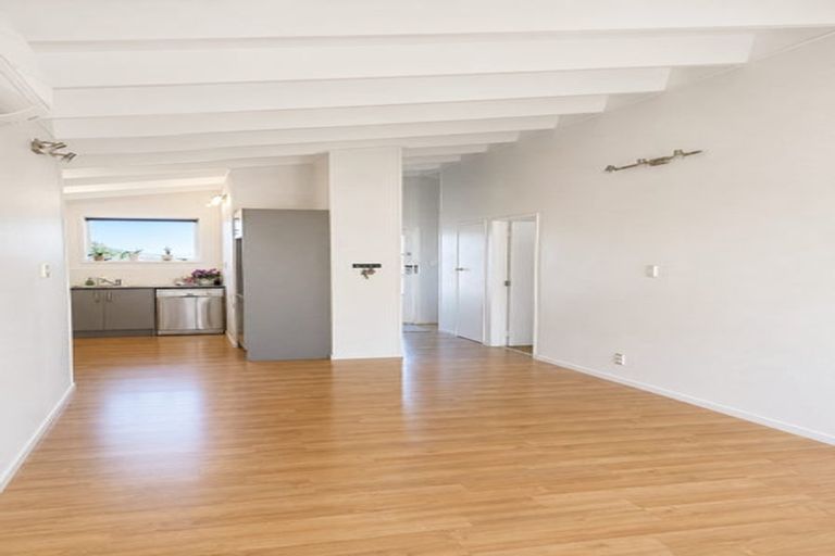 Photo of property in 5 Bishopgate Street, Birkdale, Auckland, 0626