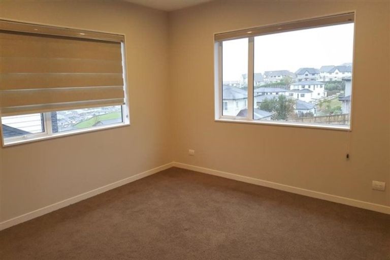 Photo of property in 2 Golden Morning Drive, Albany Heights, Auckland, 0632